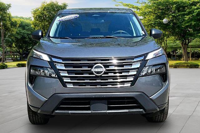 Used 2024 Nissan Rogue S AWD/4WD image 3