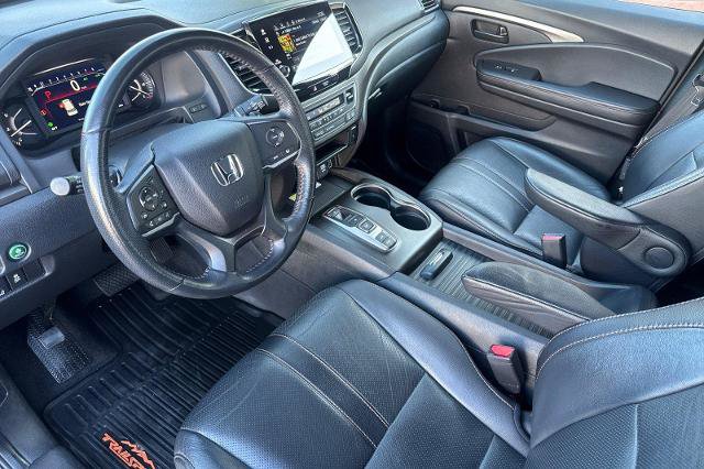 Used 2022 Honda Passport TrailSport image 2