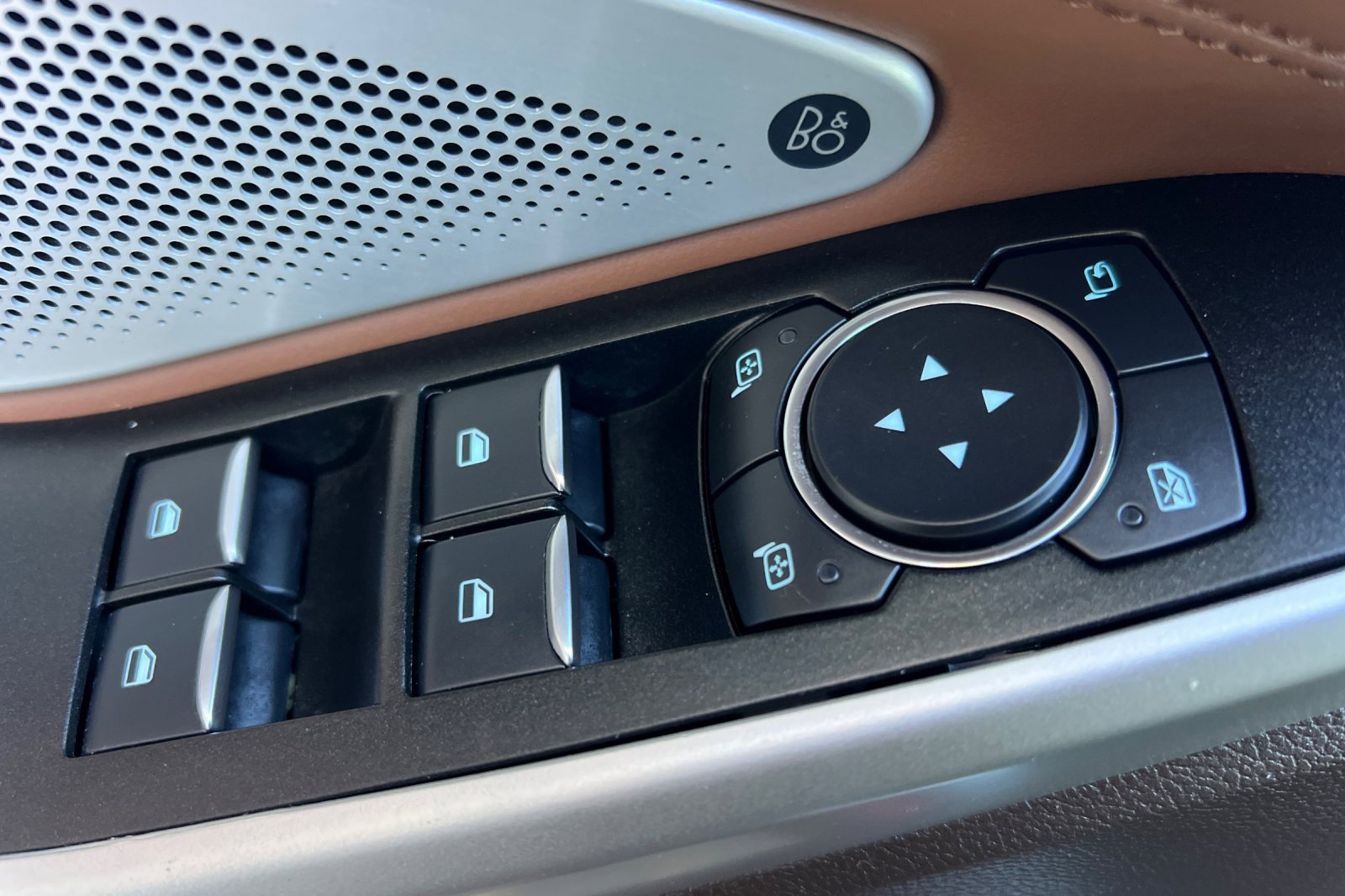 Certified 2022 Ford Explorer King Ranch w/ Technology Package image 11