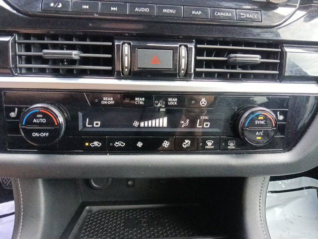 Used 2024 Nissan Pathfinder SL AWD/4WD image 24