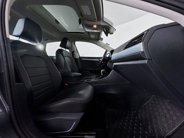 Used 2023 Volkswagen Jetta SE FWD image 28