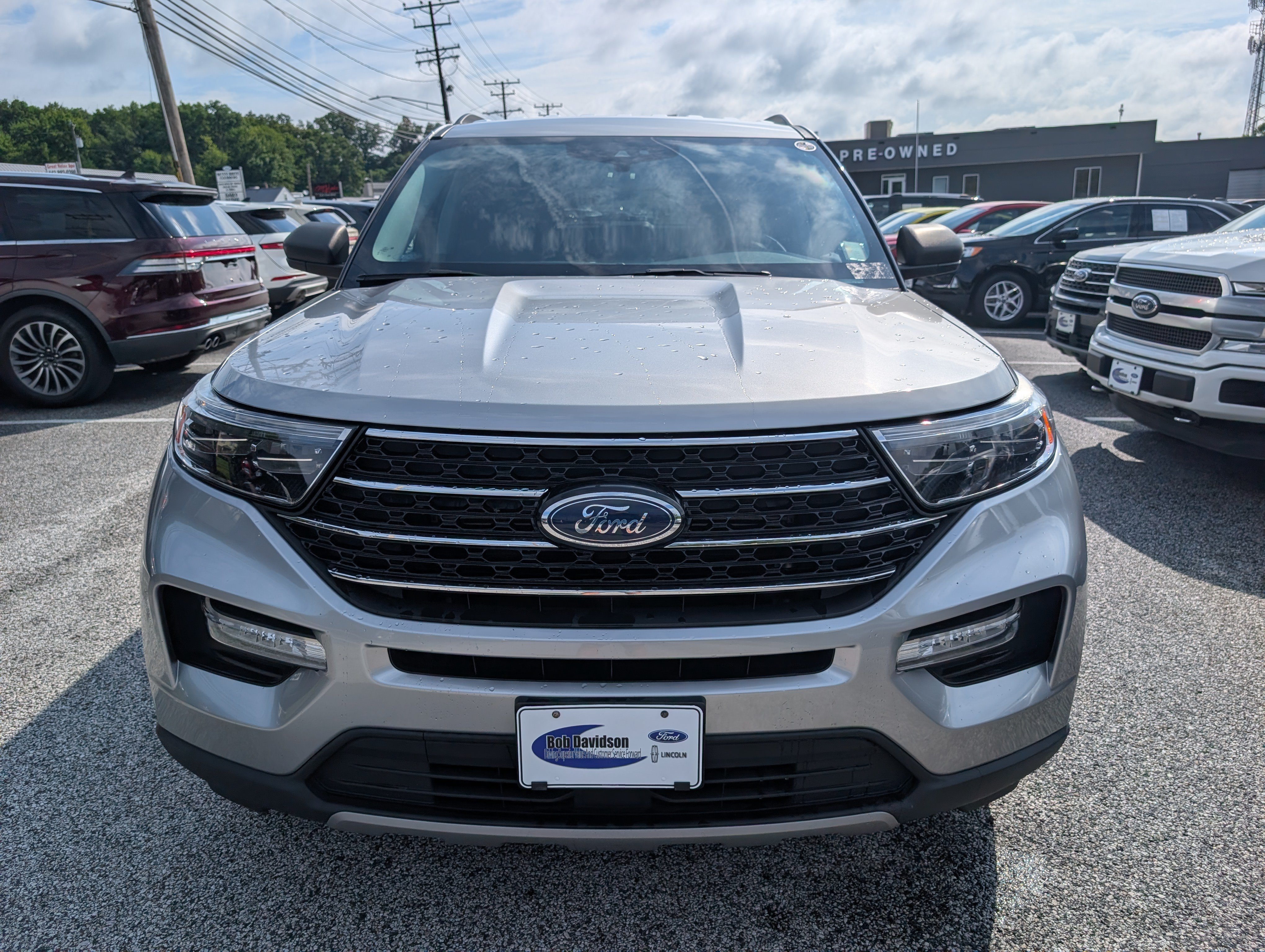 Certified 2020 Ford Explorer XLT w/ Equipment Group 202A AWD/4WD image 10