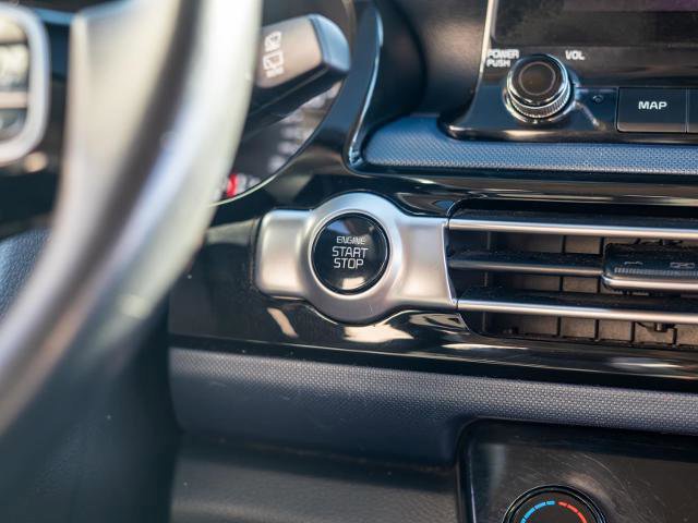 Used 2022 Kia Seltos Nightfall Edition image 33