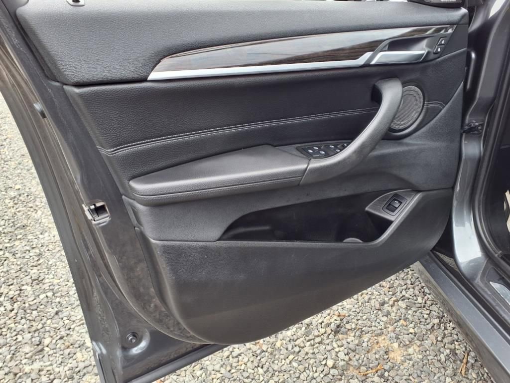 Used 2020 BMW X2 xDrive28i w/ M Sport X Package image 11