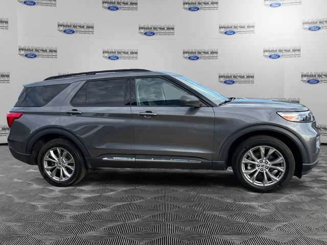 Certified 2022 Ford Explorer XLT w/ Equipment Group 202A AWD/4WD image 6