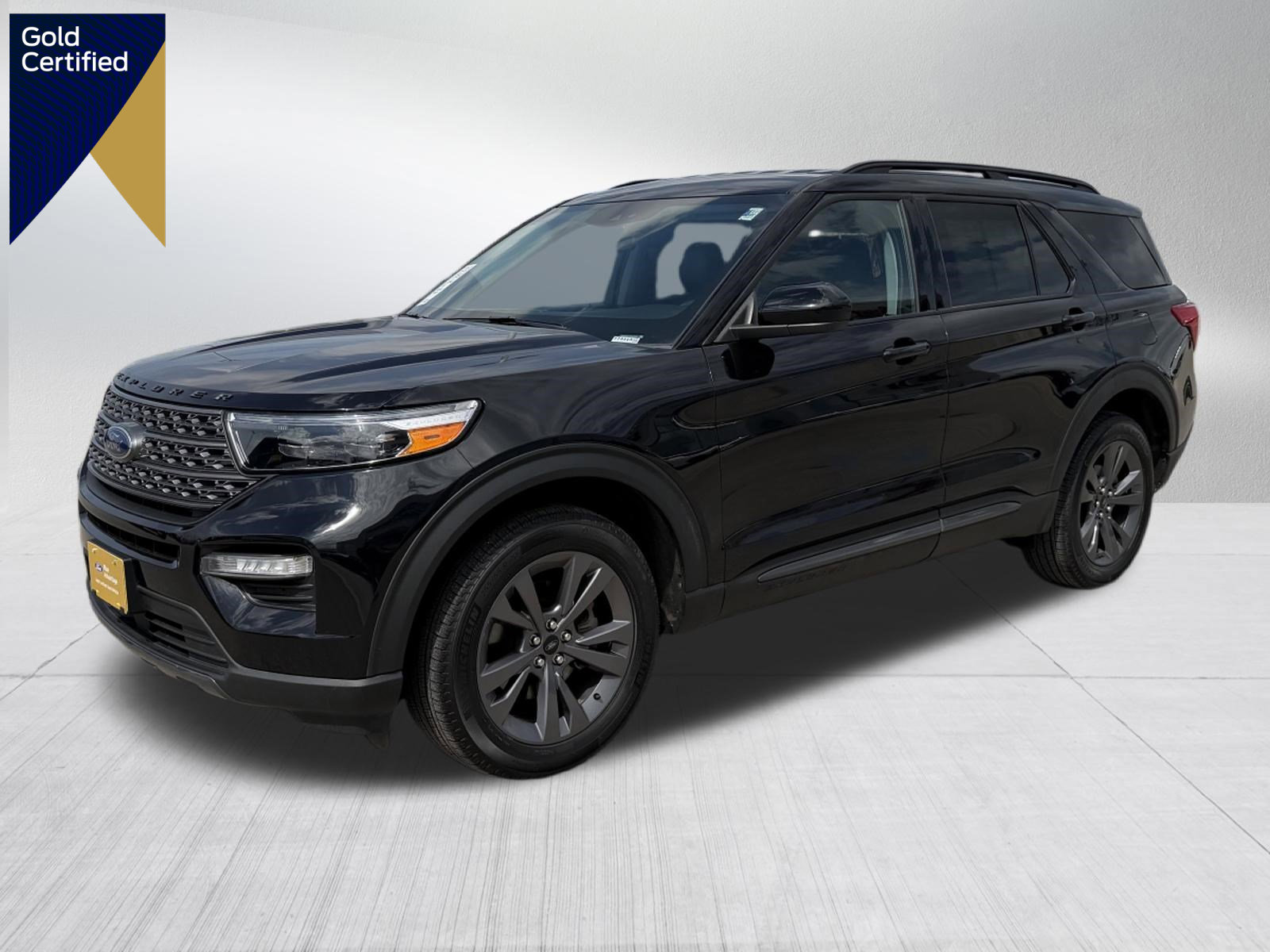 Certified 2023 Ford Explorer XLT w/ Equipment Group 202A