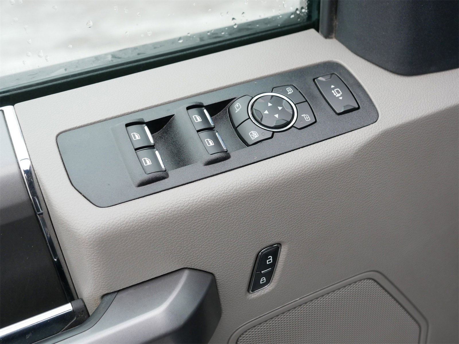 Certified 2022 Ford F250 XLT w/ XLT Premium Package image 15