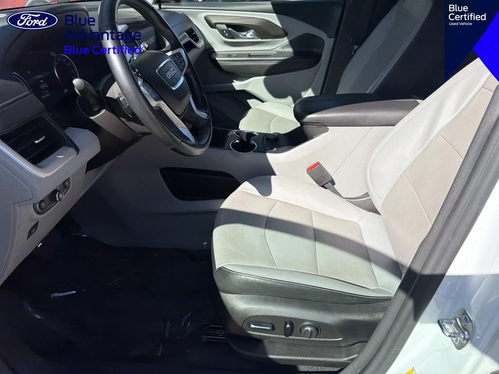 Used 2024 GMC Terrain SLT FWD image 19