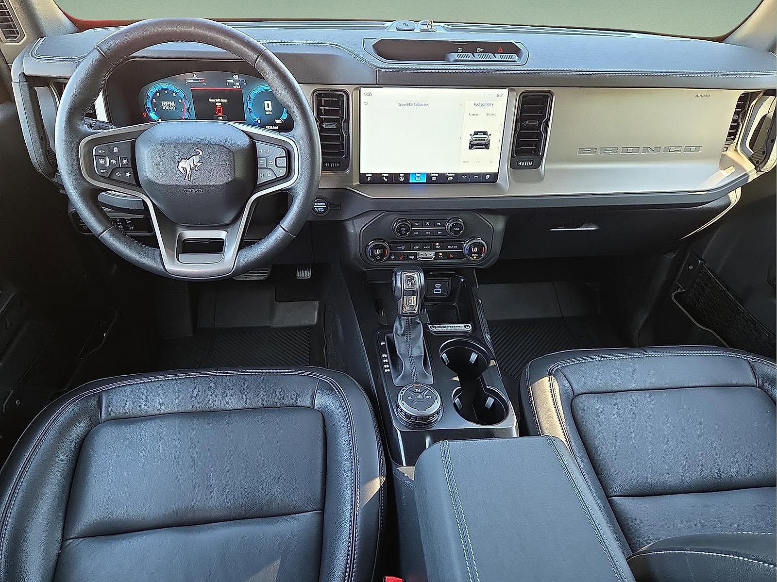 Certified 2025 Ford Bronco Outer Banks AWD/4WD image 11