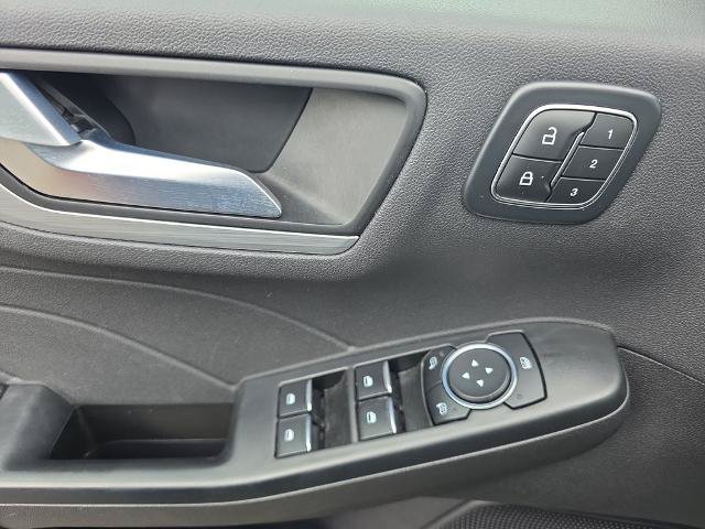 Certified 2024 Ford Escape Platinum AWD/4WD image 20