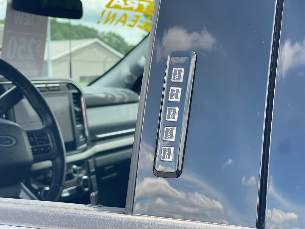 Certified 2024 Ford F350 Lariat w/ Lariat Ultimate Package AWD/4WD image 37