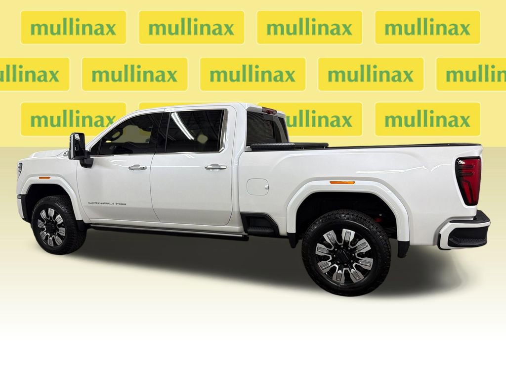 Used 2024 GMC Sierra 3500 Denali w/ Denali Reserve Package AWD/4WD image 6