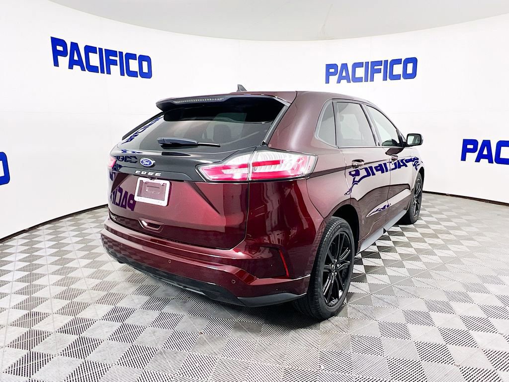 Certified 2022 Ford Edge ST-Line image 3