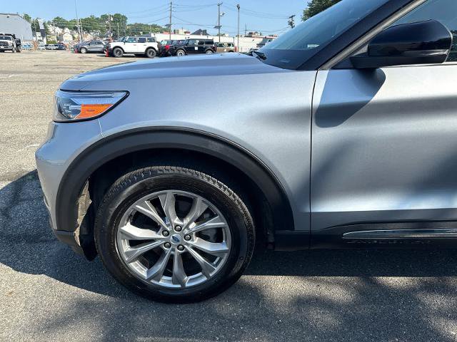 Certified 2023 Ford Explorer XLT w/ Equipment Group 202A AWD/4WD image 13