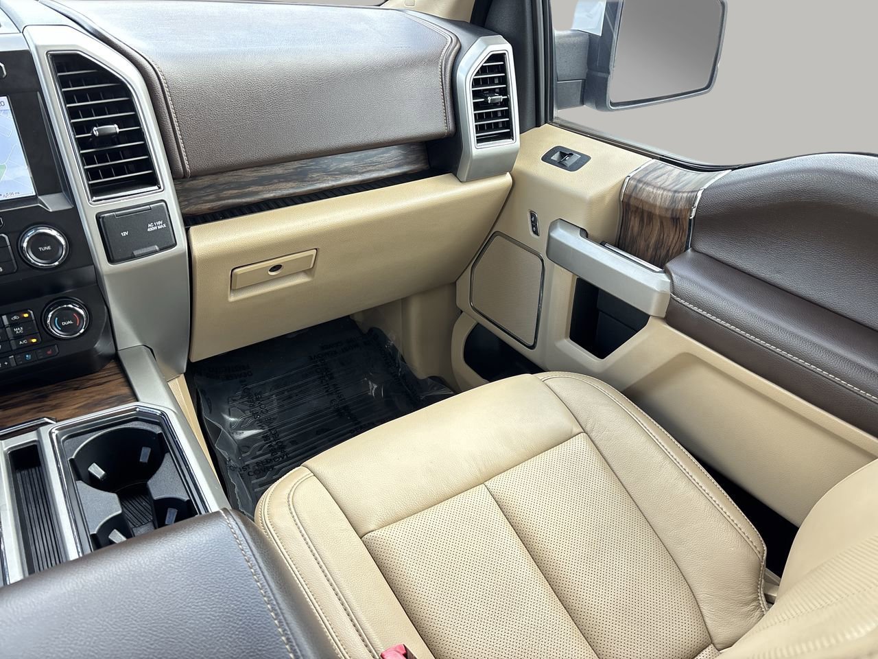 Certified 2020 Ford F150 Lariat w/ Equipment Group 501A Mid image 21