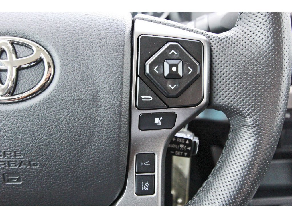 Used 2022 Toyota Tacoma SR5 RWD image 21