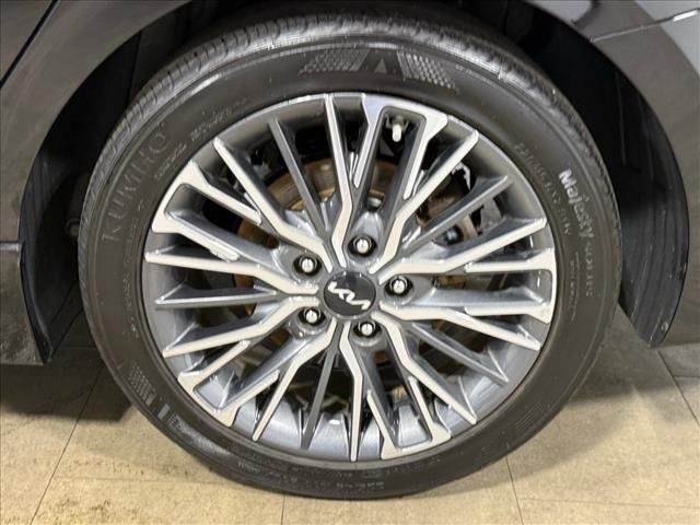 Used 2023 Kia Forte GT-Line w/ GT-Line Premium Package image 15