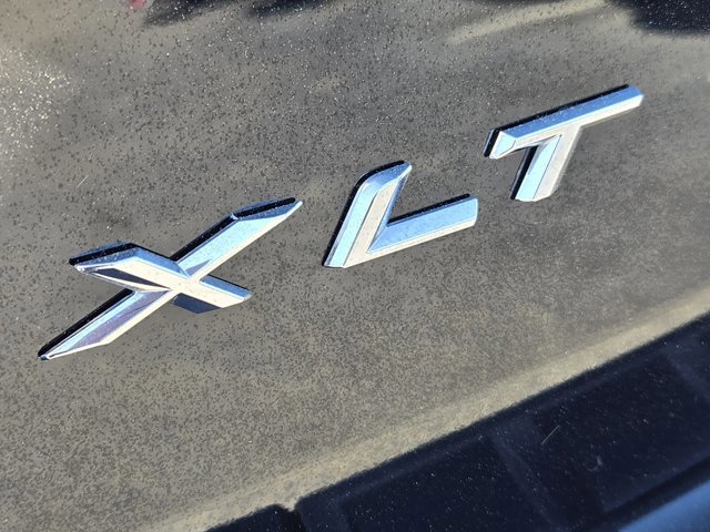 Certified 2022 Ford Explorer XLT w/ Equipment Group 202A image 11