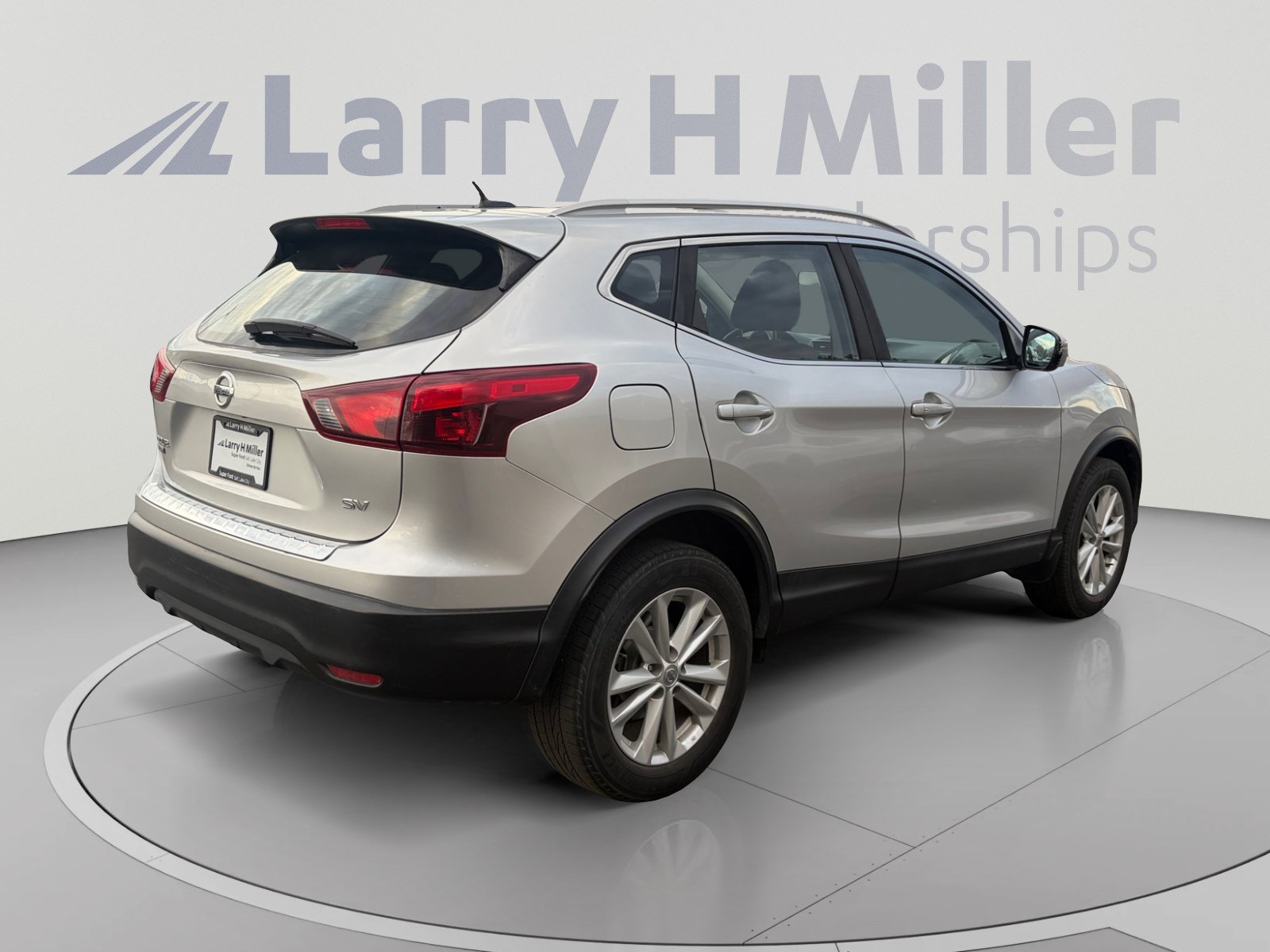 Used 2017 Nissan Rogue Sport SV FWD image 5