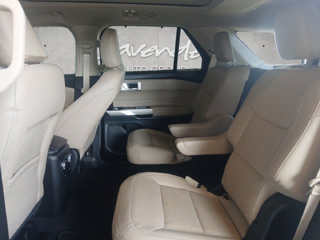 Certified 2023 Ford Explorer Limited w/ Limited Technology Package RWD image 23