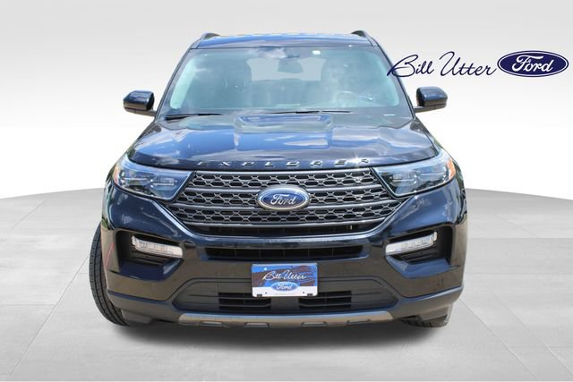 Certified 2023 Ford Explorer XLT w/ Equipment Group 202A RWD image 2