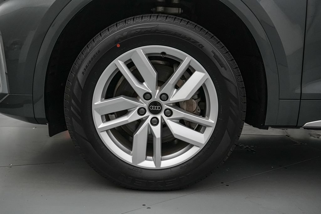 Used 2023 Audi Q5 2.0T Premium w/ Convenience Package AWD/4WD image 10