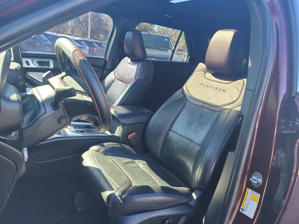 Certified 2022 Ford Explorer Platinum w/ Equipment Group 601A image 20