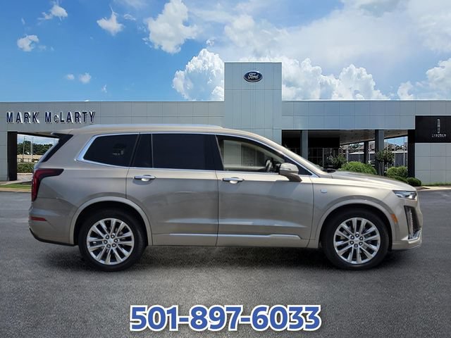Used 2022 Cadillac XT6 Premium Luxury w/ Technology Package FWD image 6