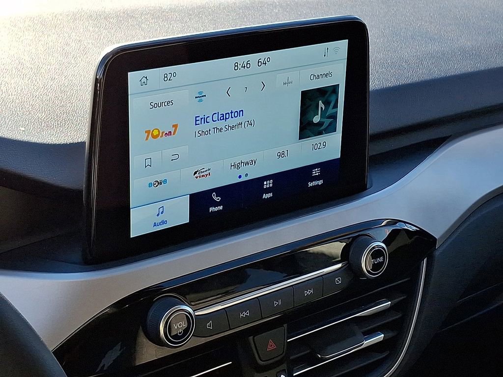 Certified 2022 Ford Escape SE w/ Cold Weather Package image 16