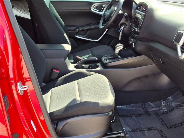 Used 2024 Kia Soul LX FWD image 20