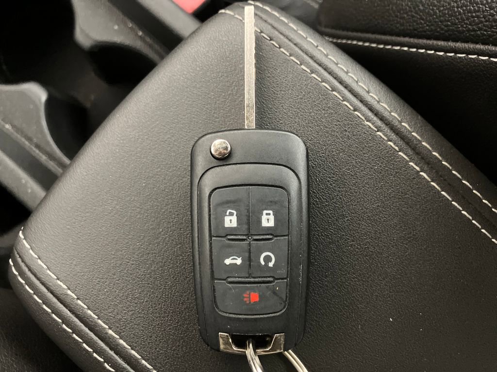 Used 2017 Buick Cascada Premium image 32