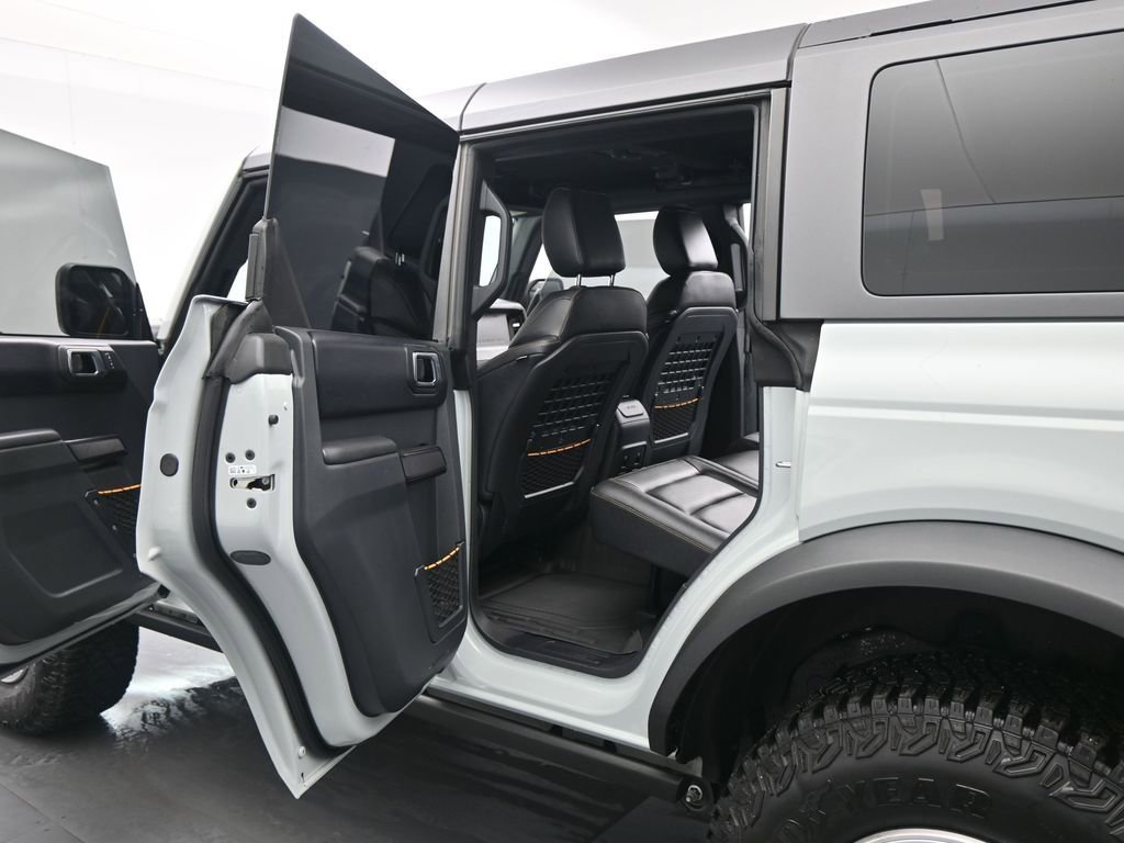 Certified 2024 Ford Bronco Badlands w/ Sasquatch Package image 18