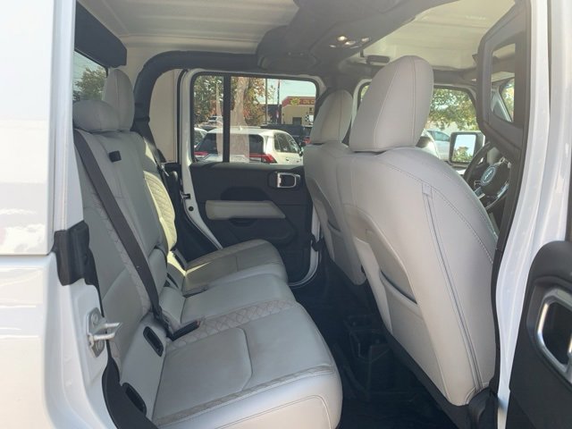 Used 2021 Jeep Gladiator Overland image 14