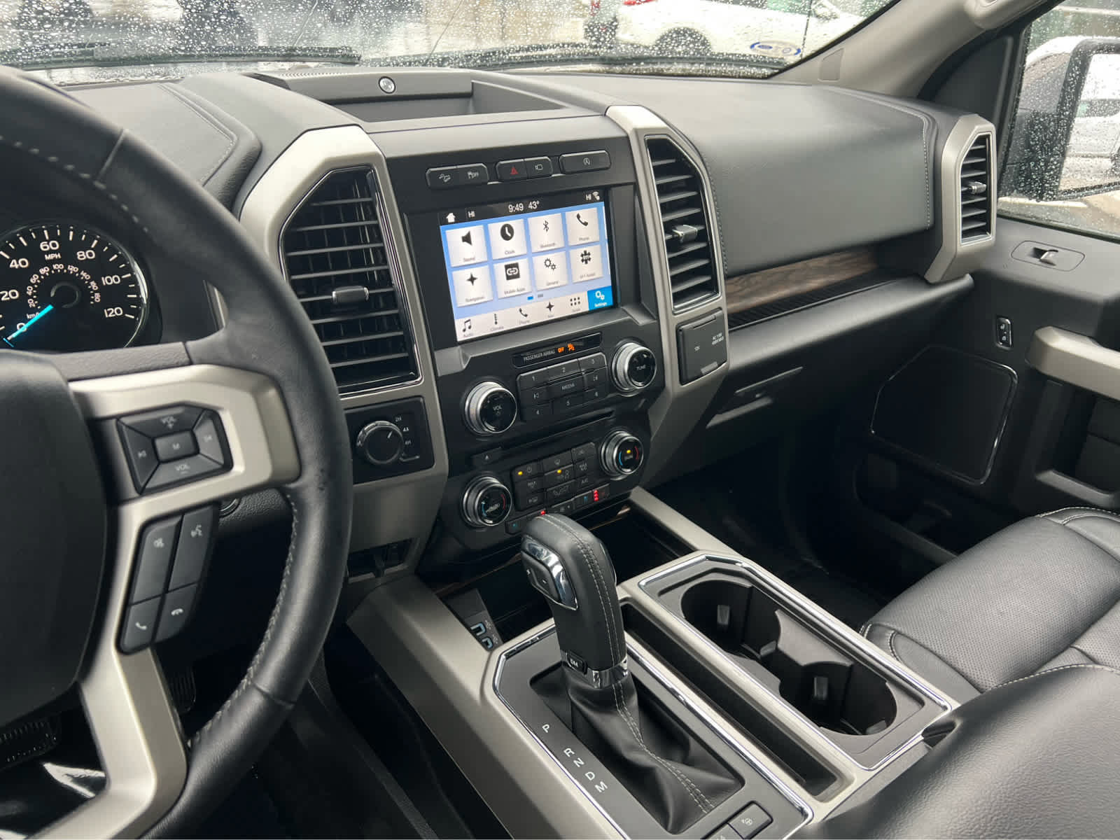 Certified 2018 Ford F150 Lariat w/ Equipment Group 502A Luxury image 36