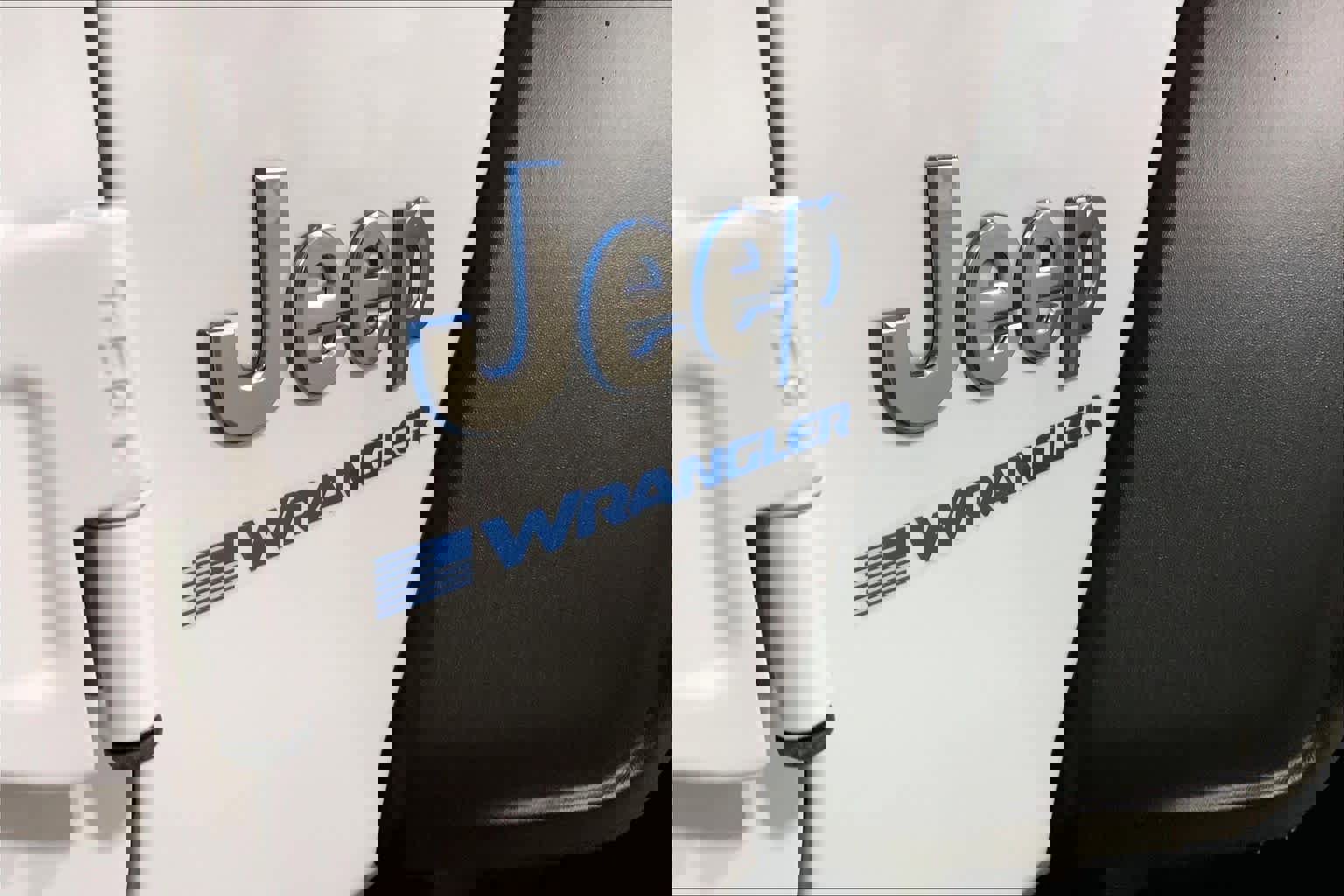 Used 2023 Jeep Wrangler Sahara w/ Cold Weather Group image 29