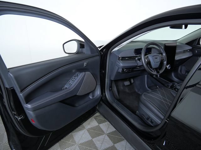 Certified 2025 Ford Mustang Mach-E Select w/ Comfort Package Lite AWD/4WD image 17
