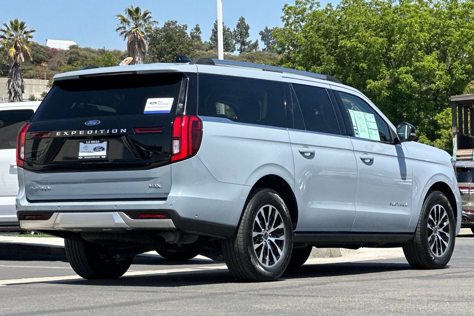 Certified 2025 Ford Expedition Max Platinum AWD/4WD image 3