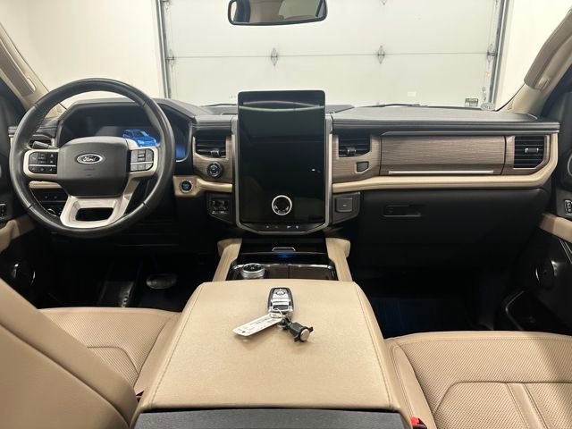 Certified 2024 Ford Expedition Limited image 15