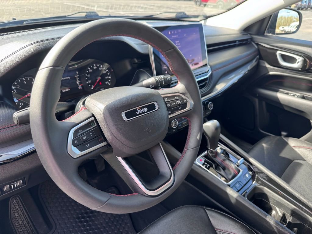 Used 2022 Jeep Compass Trailhawk AWD/4WD image 28