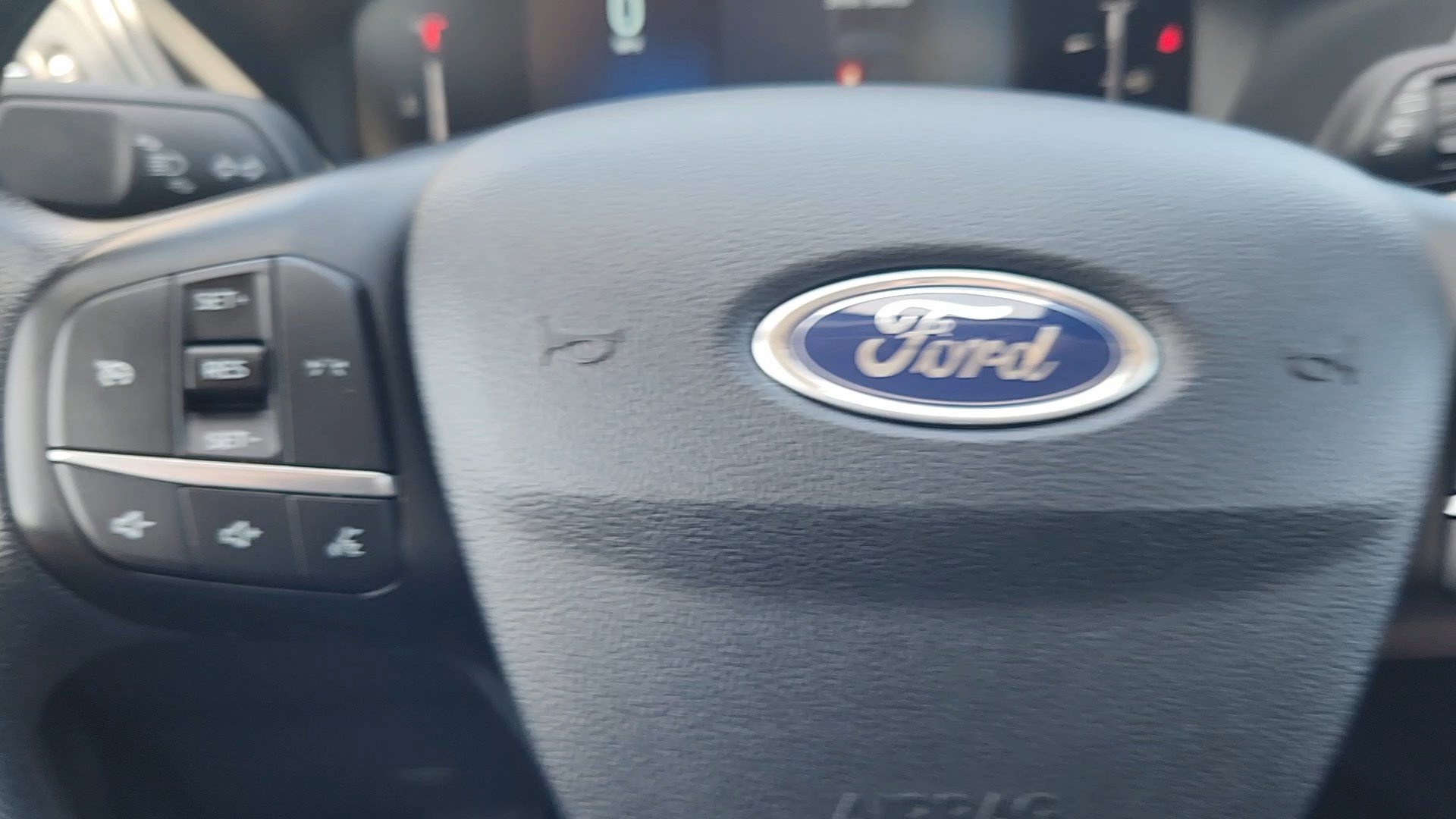 Certified 2025 Ford Escape Active AWD/4WD image 12