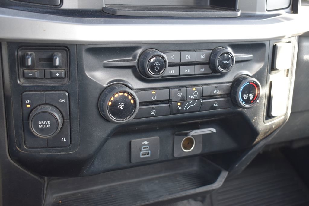 Certified 2023 Ford F250 XL w/ XL Chrome Package AWD/4WD image 13