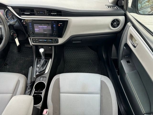 Used 2017 Toyota Corolla LE image 11