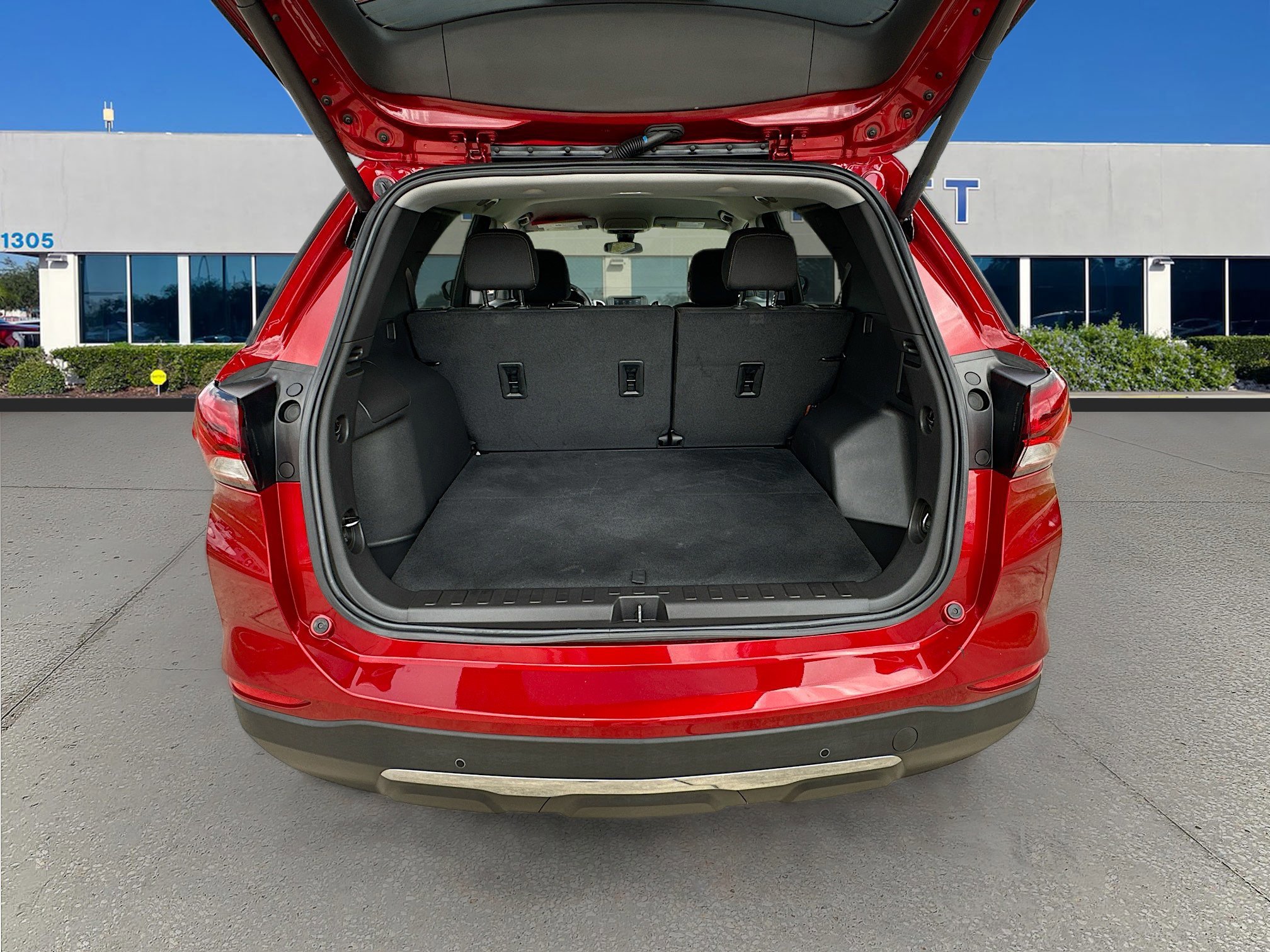 Used 2024 Chevrolet Equinox LT image 24