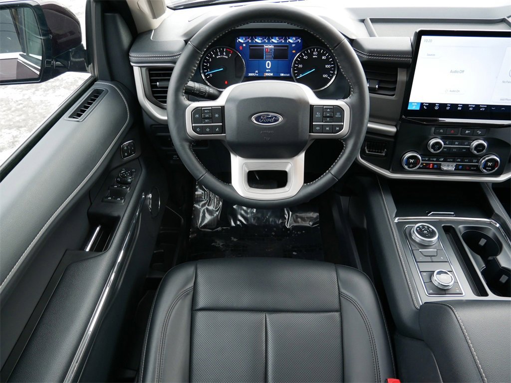 Certified 2024 Ford Expedition XLT image 12