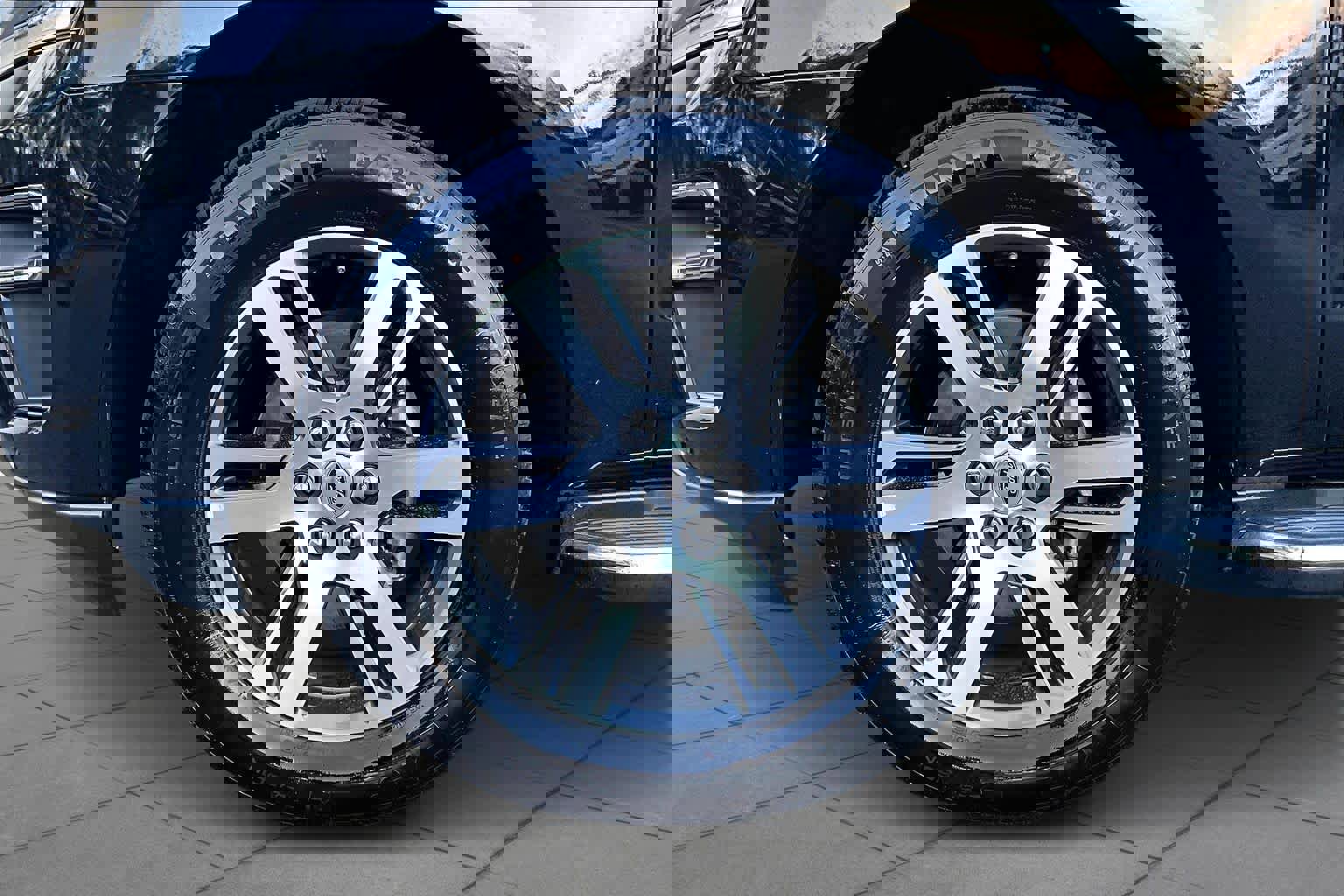 Certified 2023 Ford Expedition Limited image 12