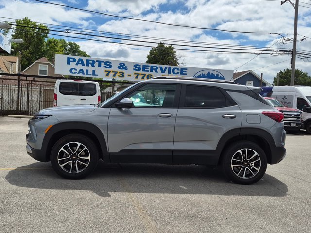 Used 2025 Chevrolet TrailBlazer LT AWD/4WD image 7