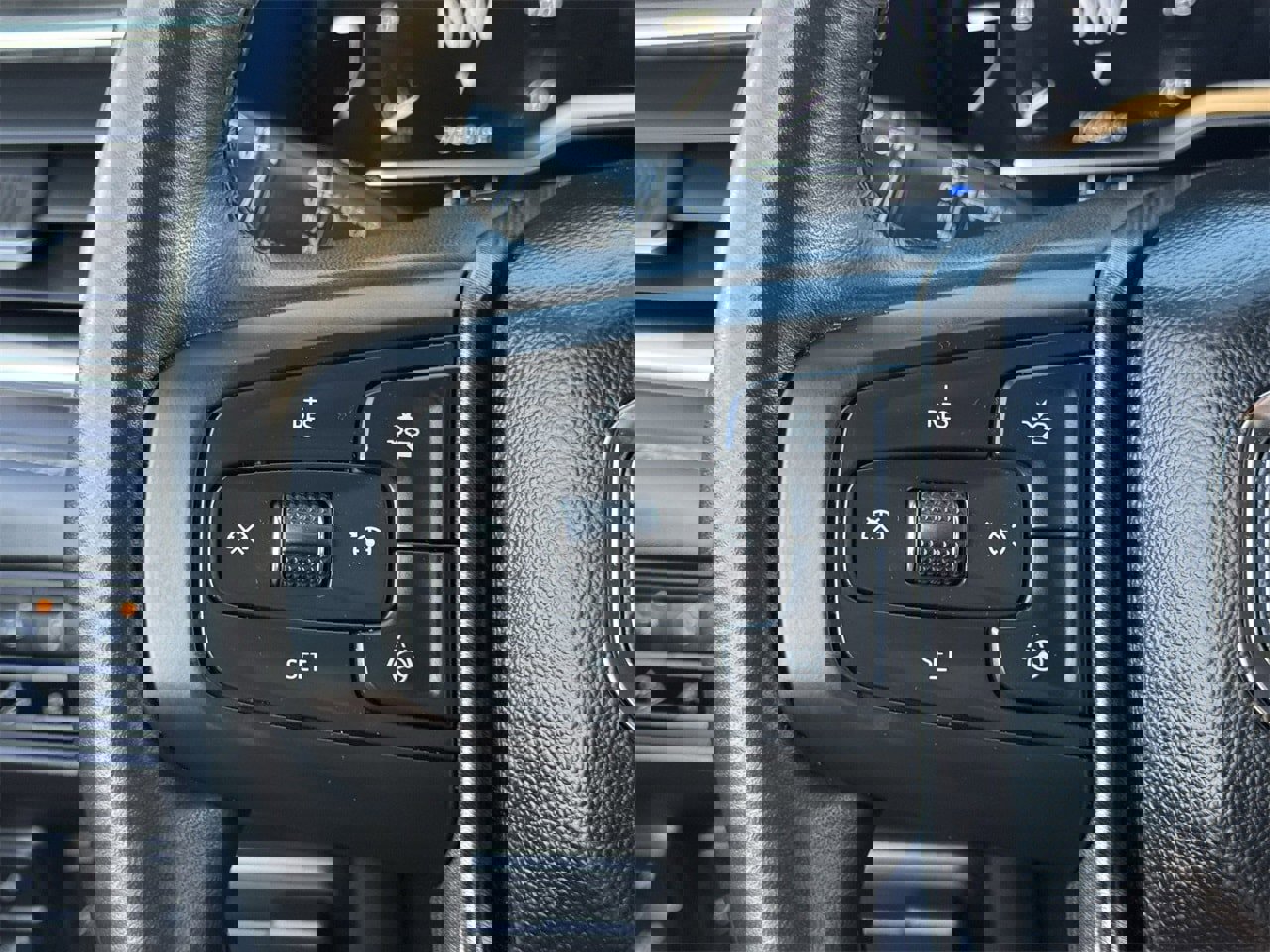 Used 2023 GMC Yukon Denali Ultimate image 13