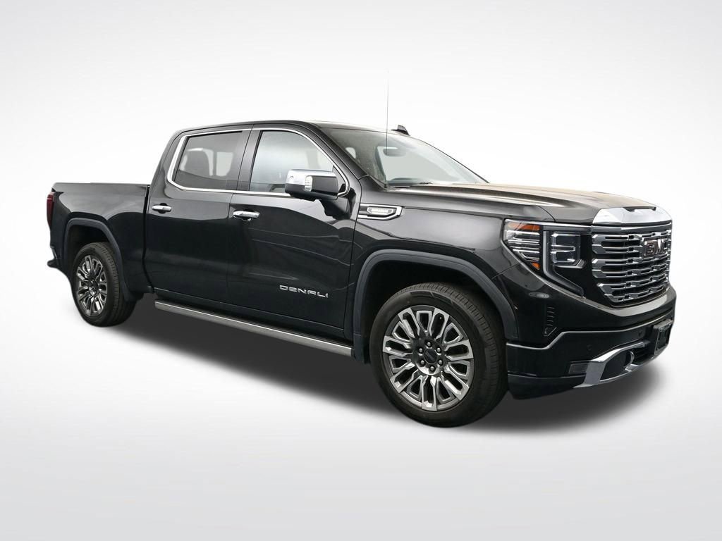 Used 2023 GMC Sierra 1500 Denali w/ Denali Reserve Package AWD/4WD image 3