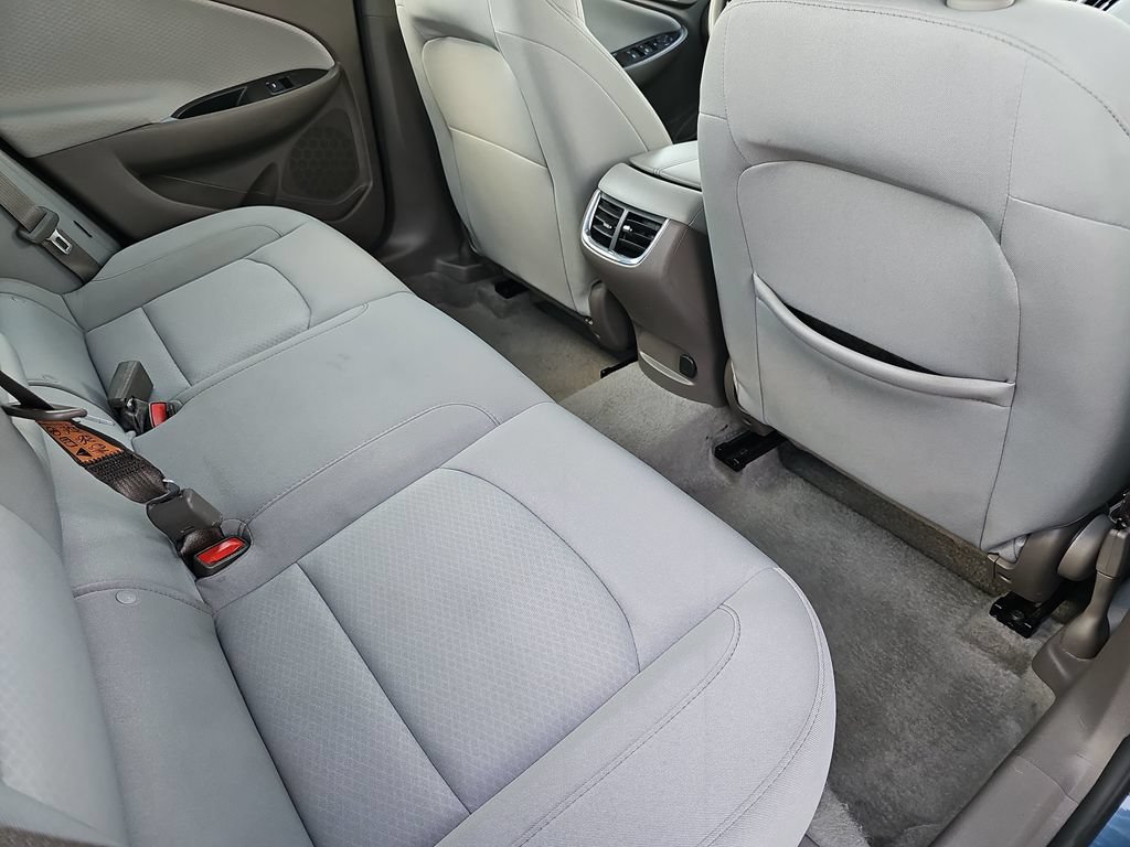 Used 2025 Chevrolet Malibu LT FWD image 11