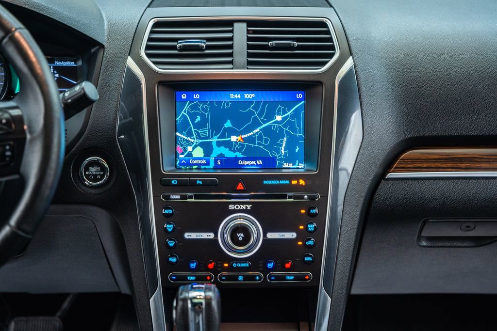 Certified 2018 Ford Explorer Limited AWD/4WD image 24